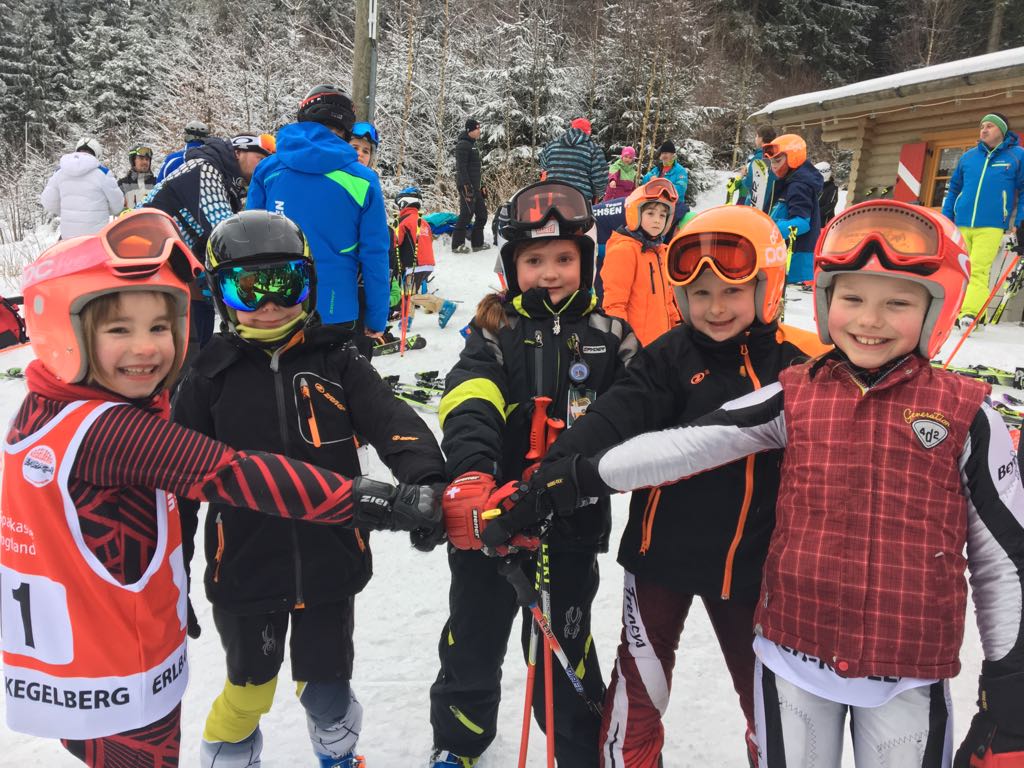 Erste Schnee-Skittys und zwei U12-Rennen am 20.01.2018 in Erlbach