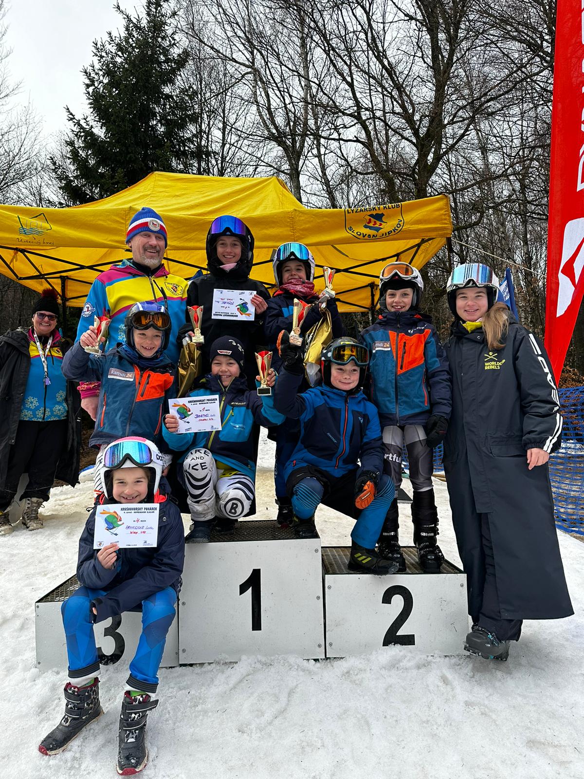 Erfolgreicher Auftritt der Einsiedler Alpine beim Erzgebirgscup in Tschechien am 4.2.24